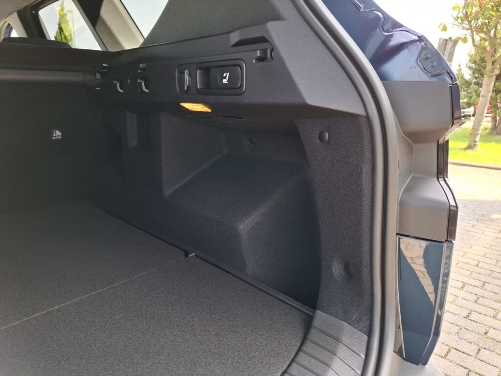 Dacia Bigster Exposé-Bild 13