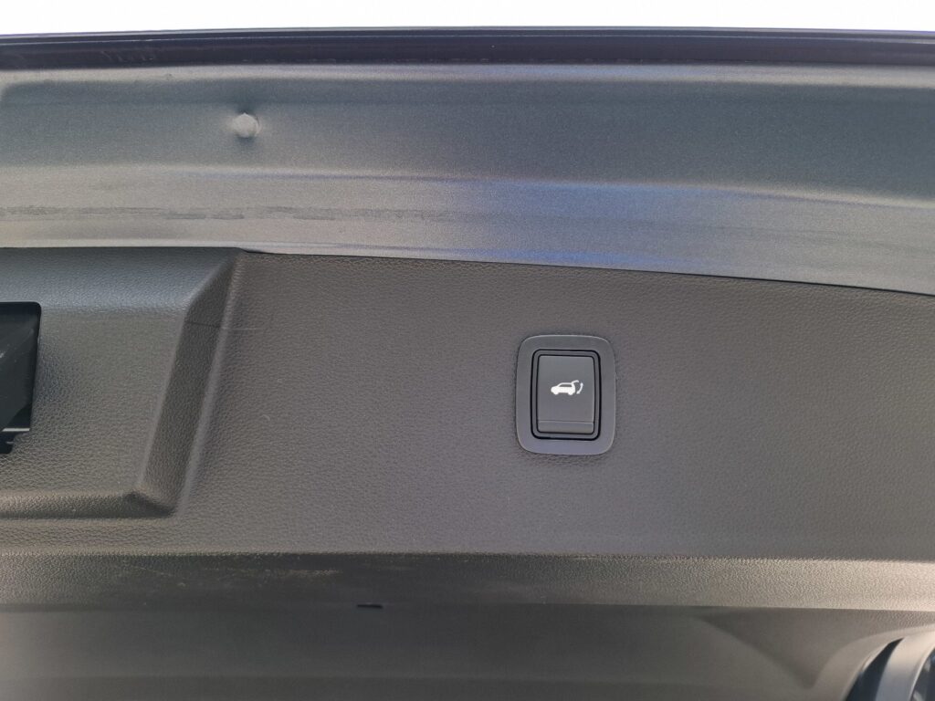 Dacia Bigster Exposé-Bild 14