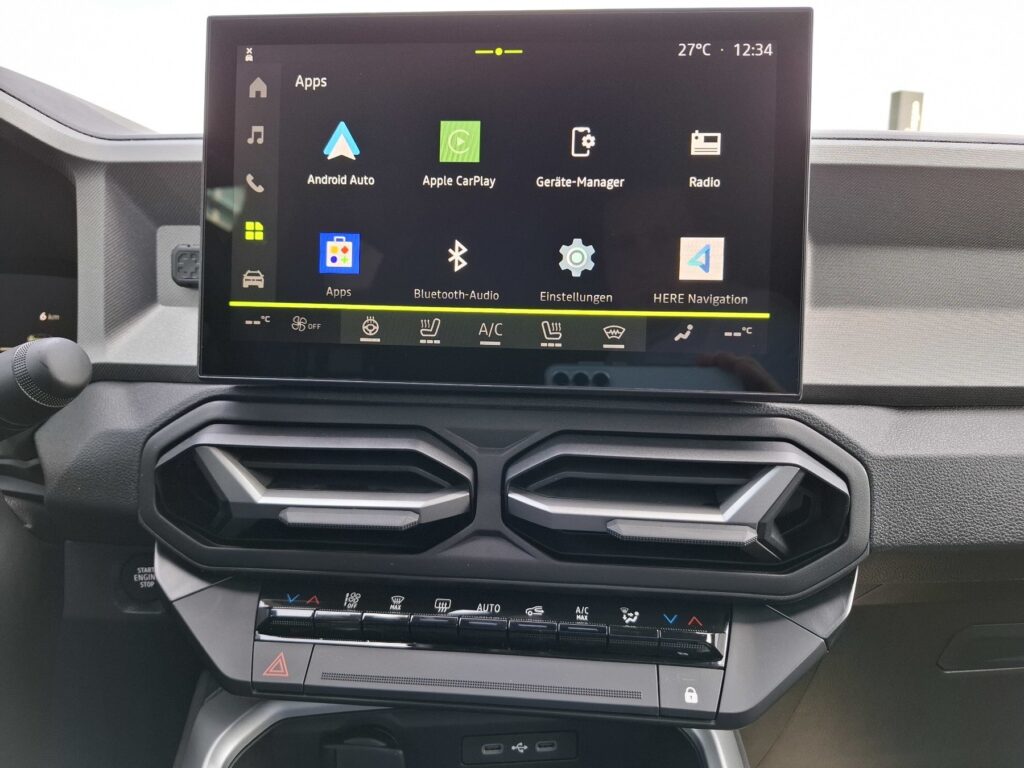 Dacia Bigster Exposé-Bild 24