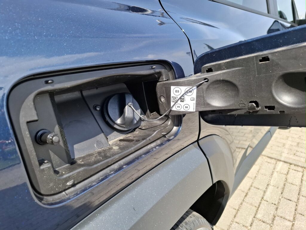 Dacia Bigster Exposé-Bild 38