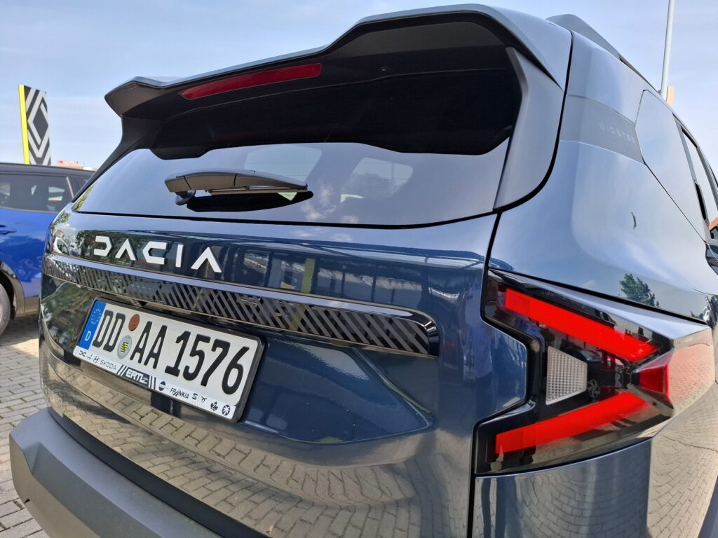 Dacia Bigster Exposé-Bild 41