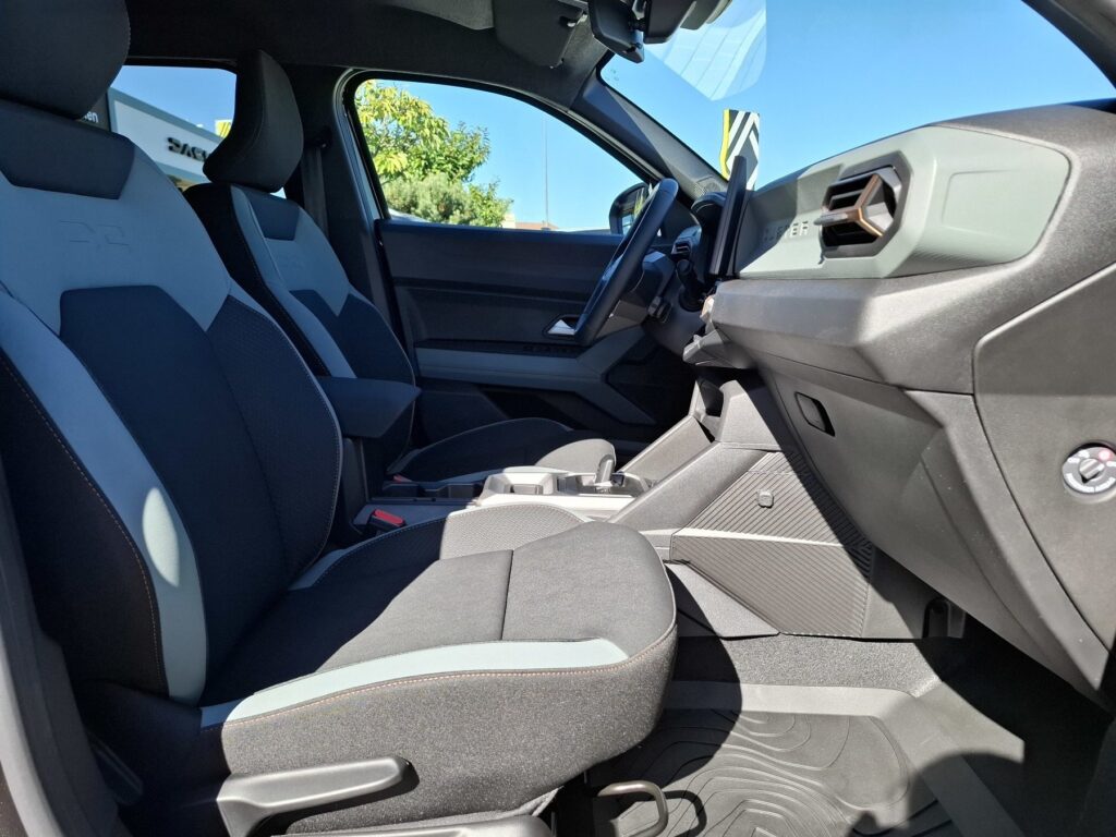 Dacia Duster Exposé-Bild 13