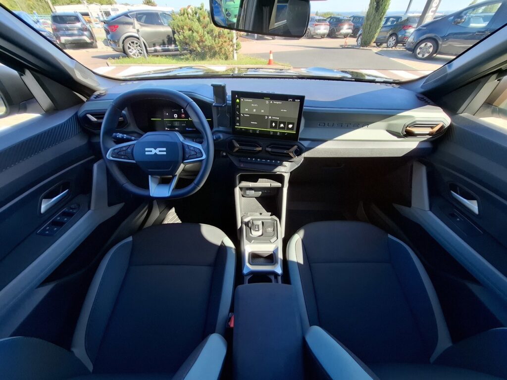 Dacia Duster Exposé-Bild 17