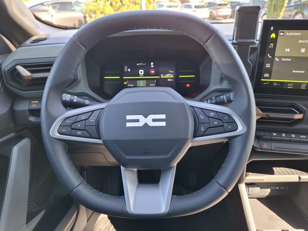 Dacia Duster Exposé-Bild 19