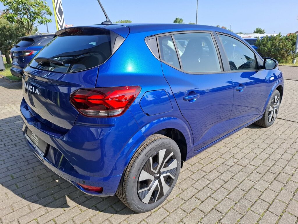 Dacia Sandero Exposé-Bild 7