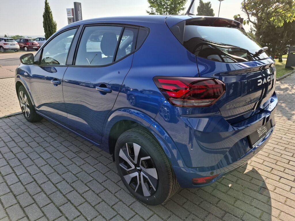 Dacia Sandero Exposé-Bild 8