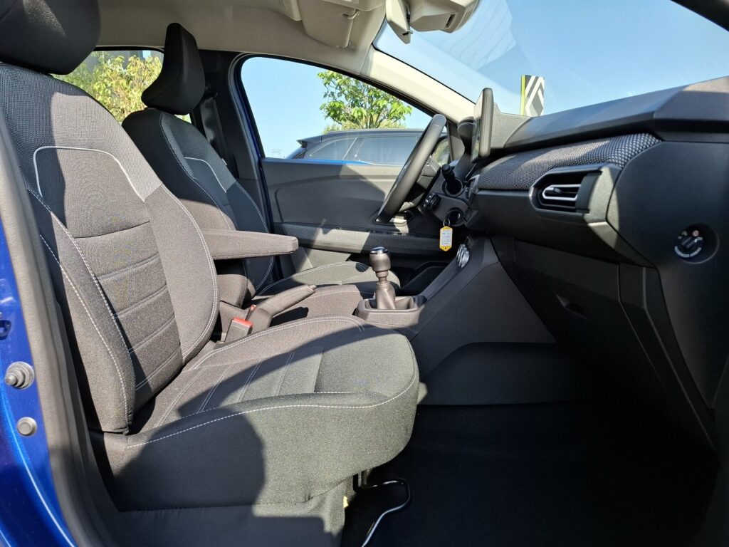 Dacia Sandero Exposé-Bild 13