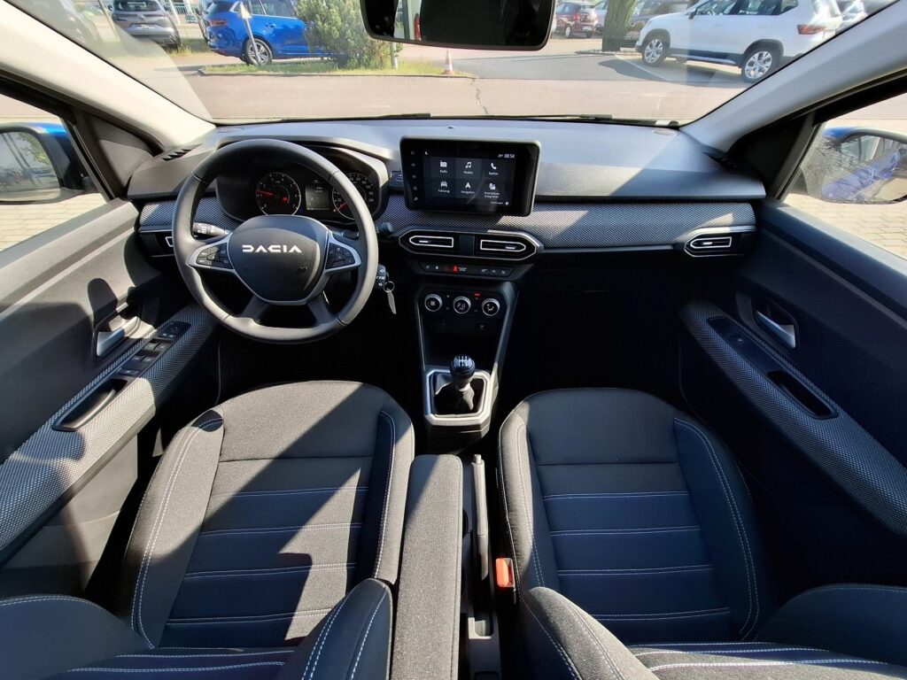 Dacia Sandero Exposé-Bild 16