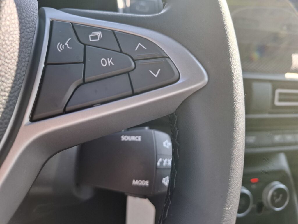 Dacia Sandero Exposé-Bild 20