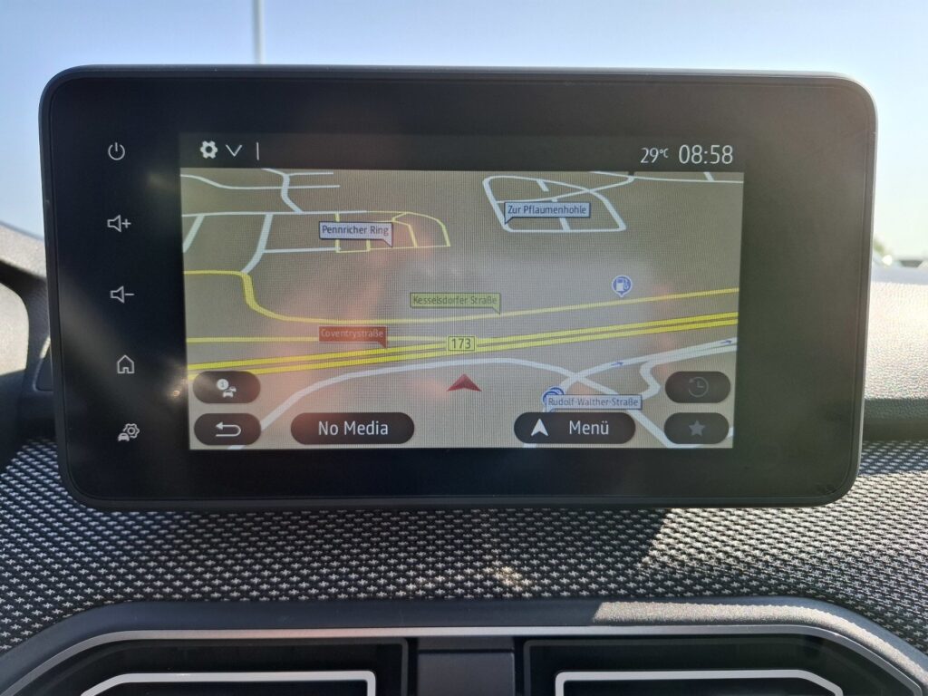 Dacia Sandero Exposé-Bild 23