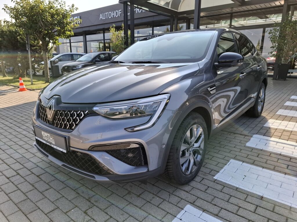 Renault Arkana Exposé-Bild 1
