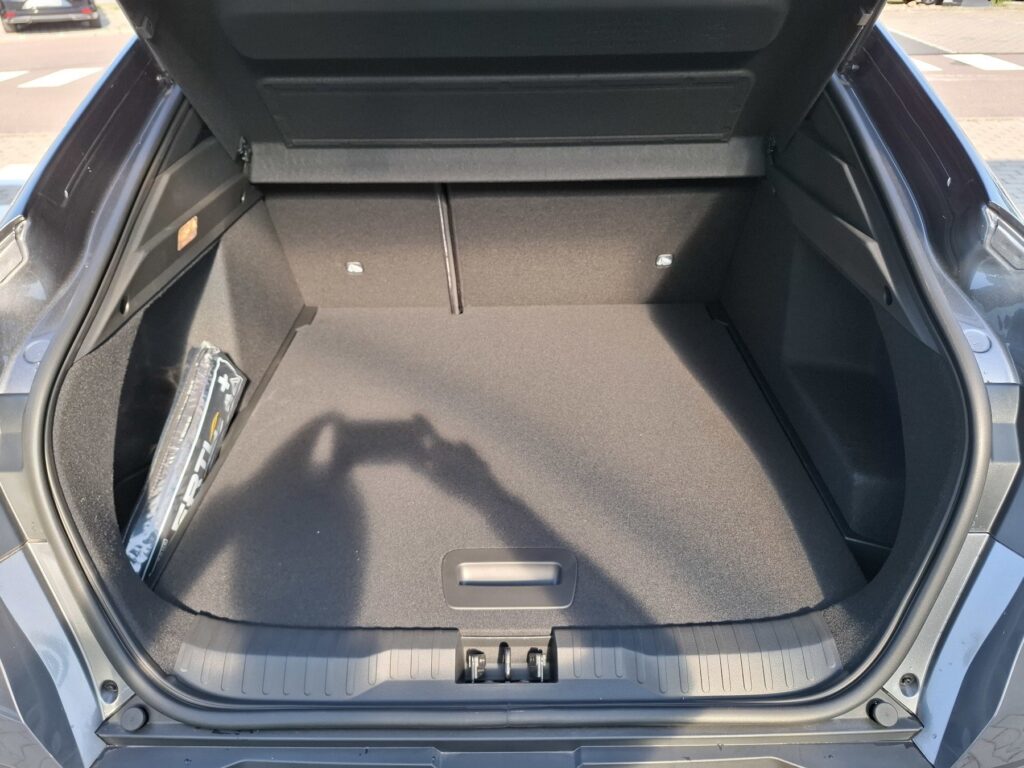 Renault Arkana Exposé-Bild 10