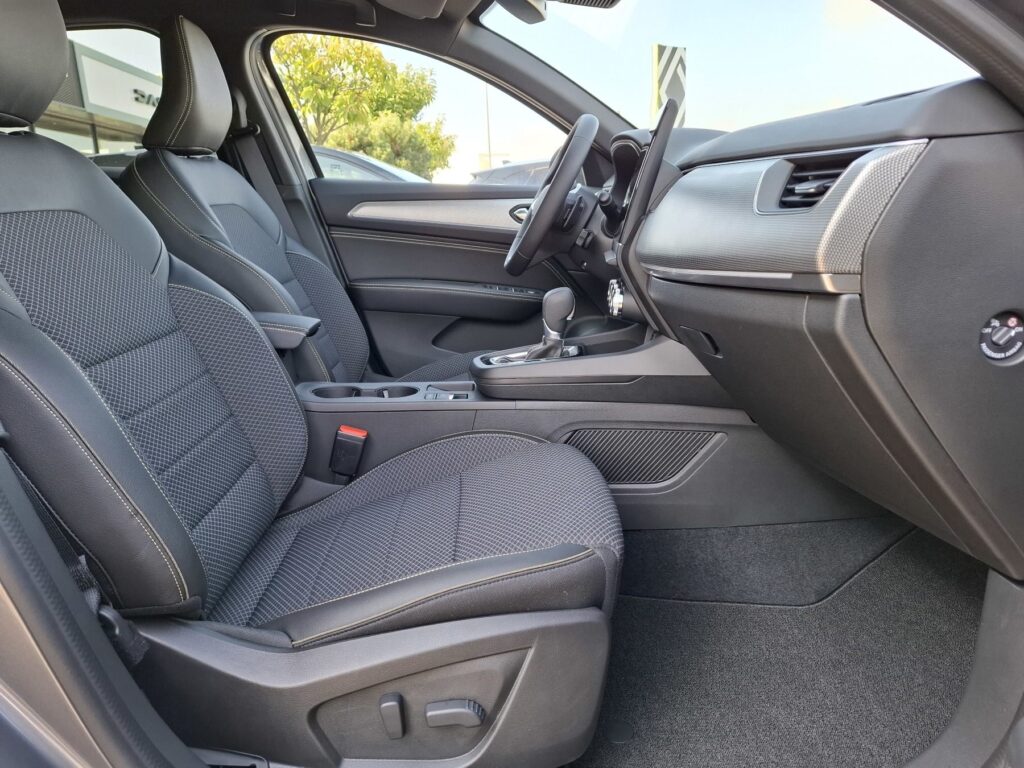 Renault Arkana Exposé-Bild 14