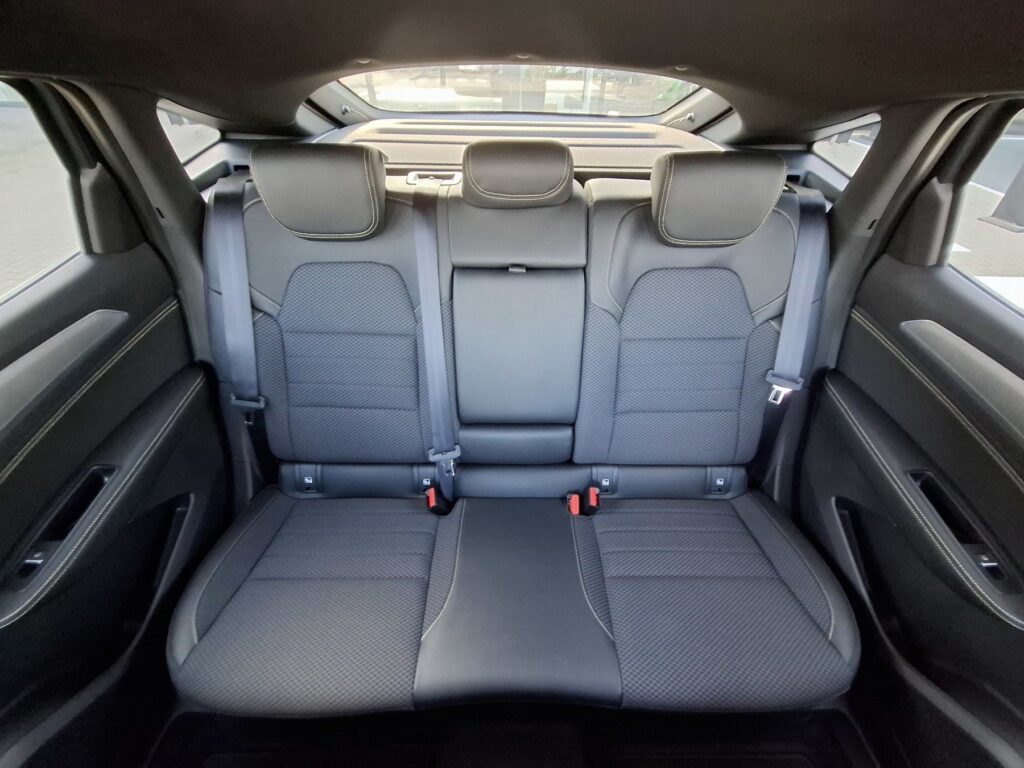 Renault Arkana Exposé-Bild 18