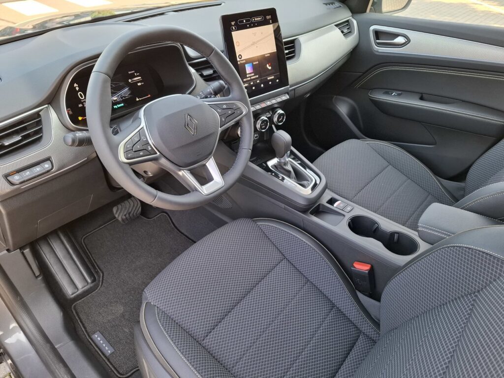 Renault Arkana Exposé-Bild 20