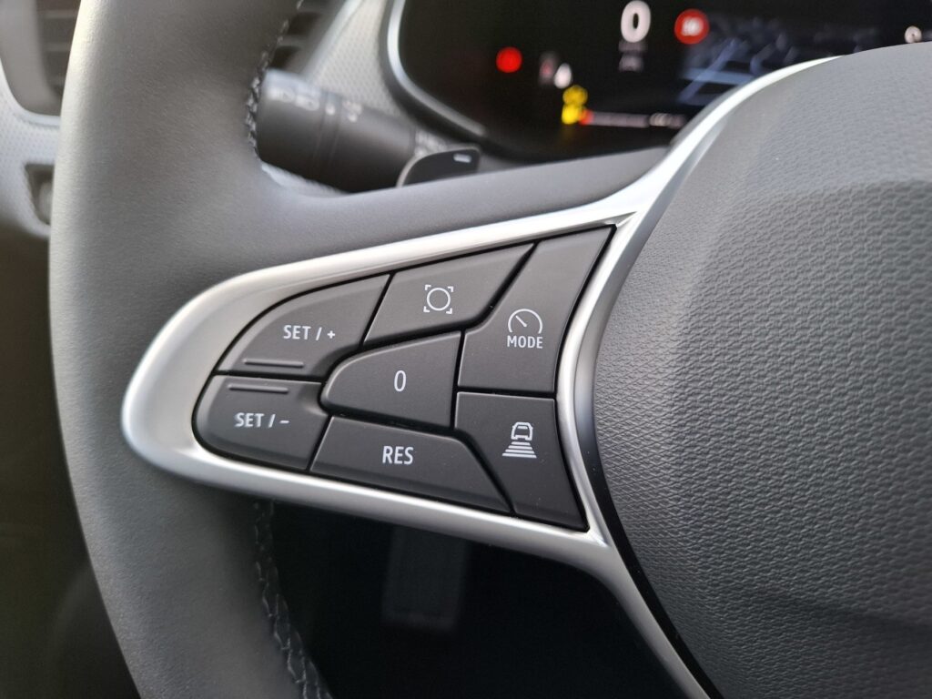 Renault Arkana Exposé-Bild 22