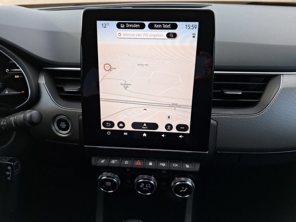 Renault Arkana Exposé-Bild 26