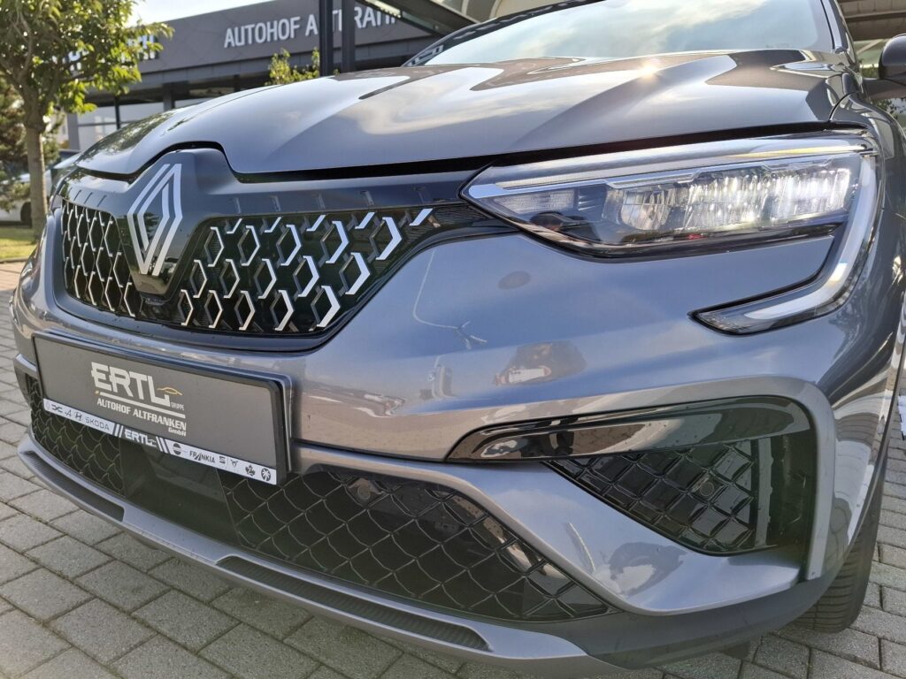 Renault Arkana Exposé-Bild 43