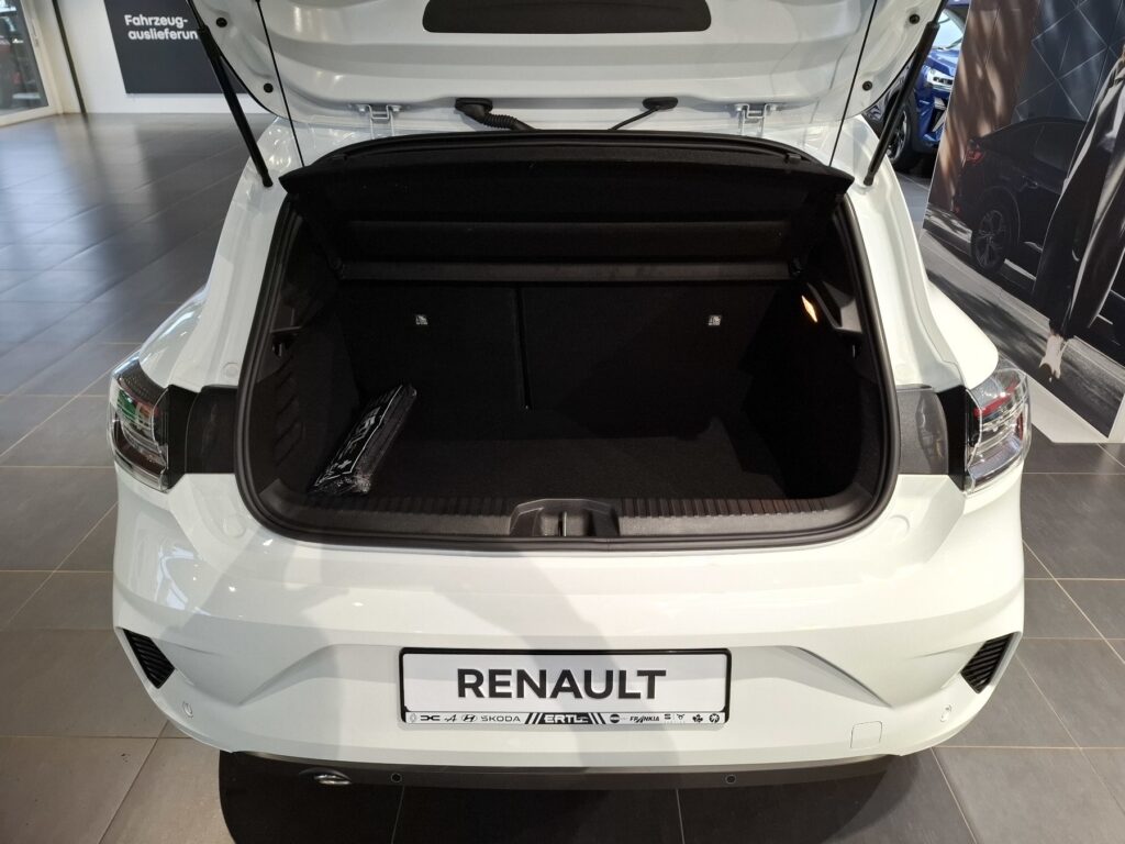 Renault Clio Exposé-Bild 8