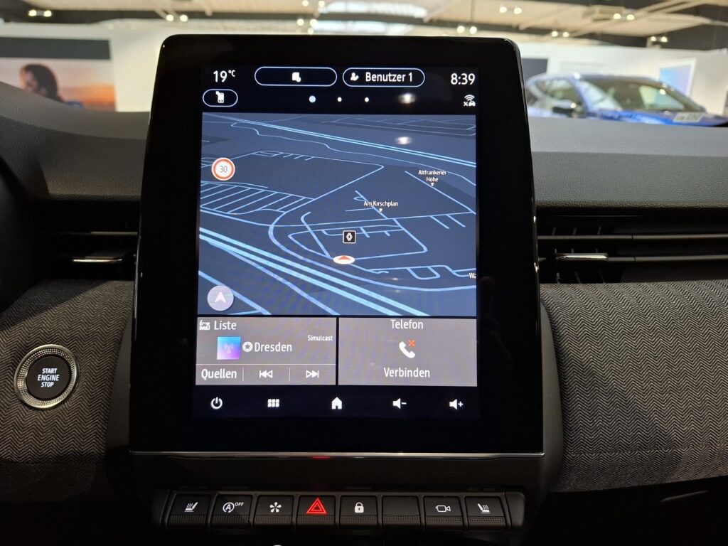 Renault Clio Exposé-Bild 23