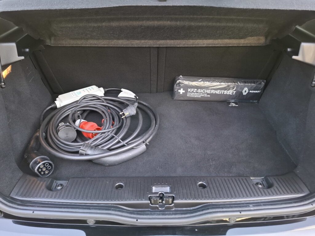 Renault Twingo Exposé-Bild 10