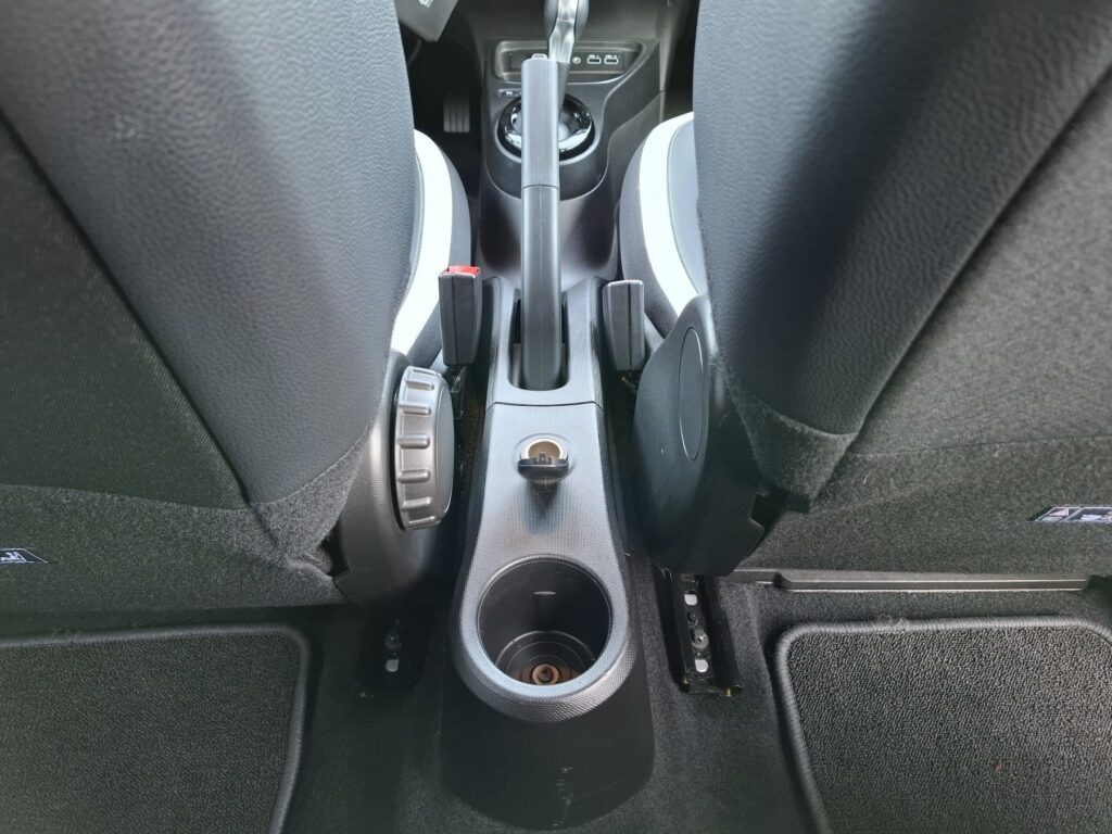 Renault Twingo Exposé-Bild 14