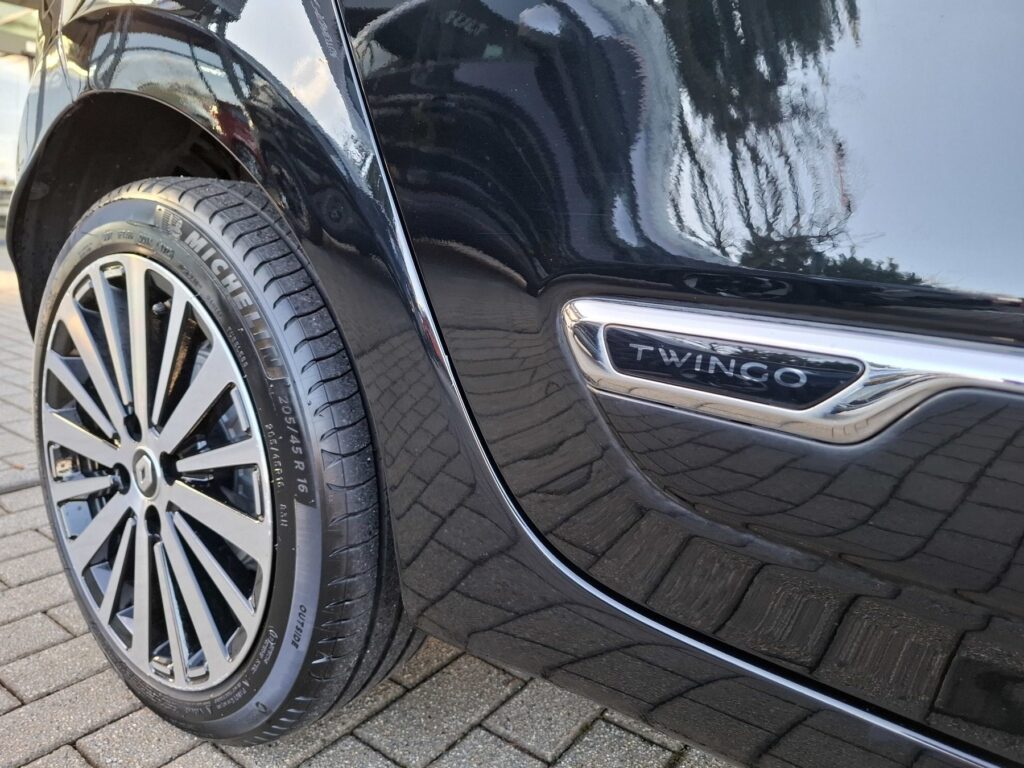 Renault Twingo Exposé-Bild 38