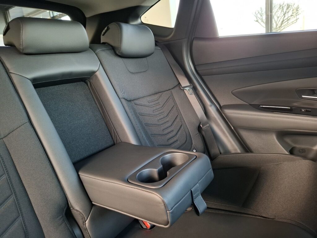 HYUNDAI TUCSON Exposé-Bild 16