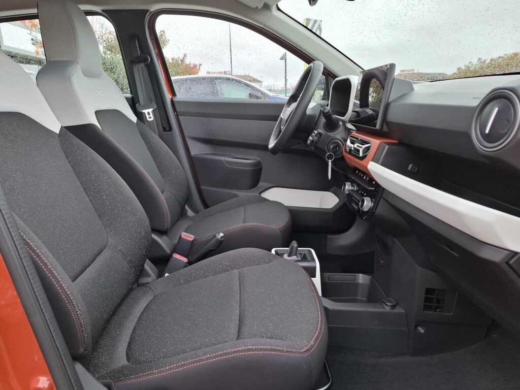 Dacia Spring Exposé-Bild 11