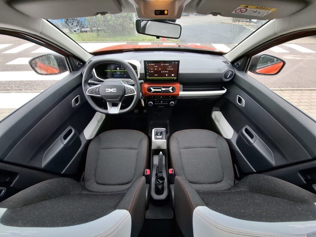 Dacia Spring Exposé-Bild 13