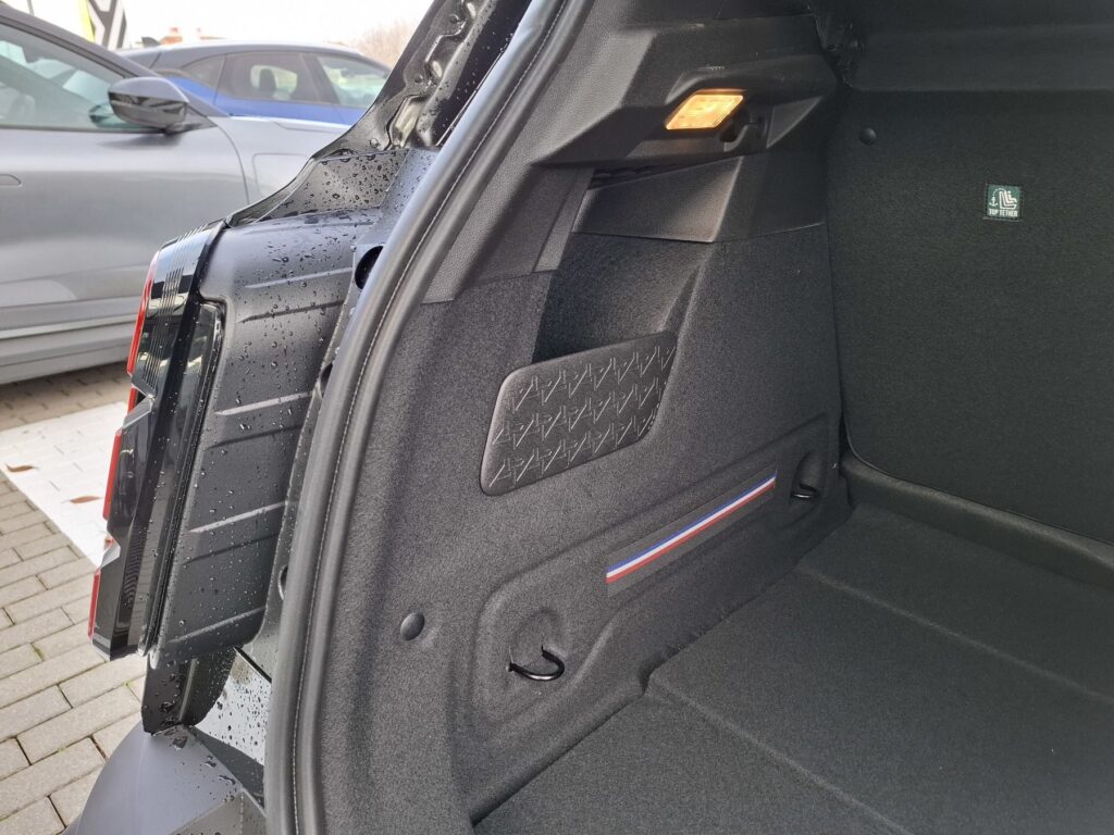 Renault R 4 Exposé-Bild 11