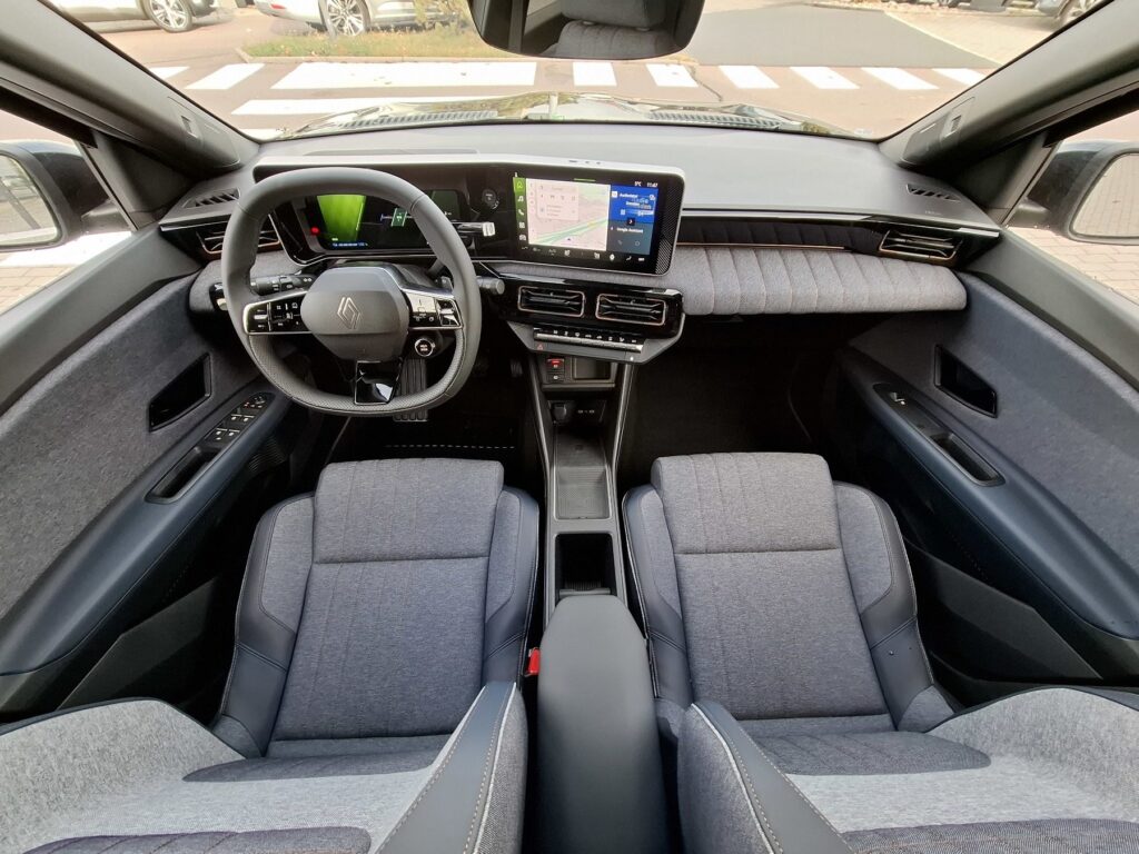 Renault R 4 Exposé-Bild 15