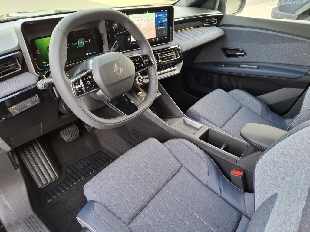 Renault R 4 Exposé-Bild 16