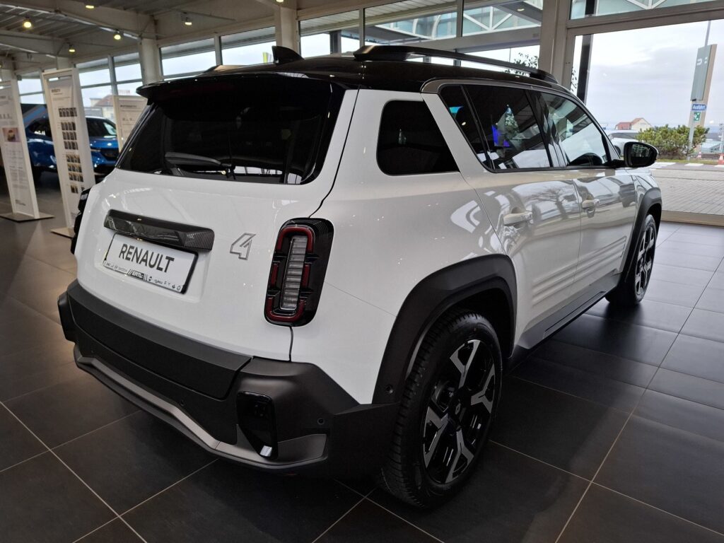 Renault R 4 Exposé-Bild 6