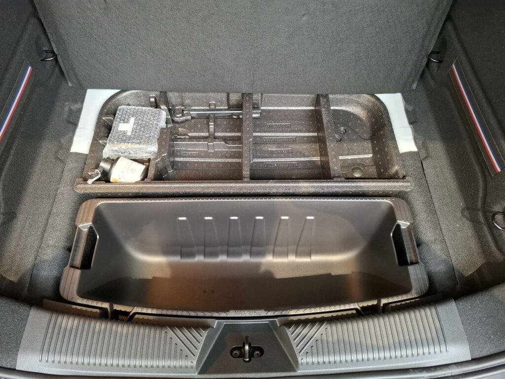 Renault R 4 Exposé-Bild 11