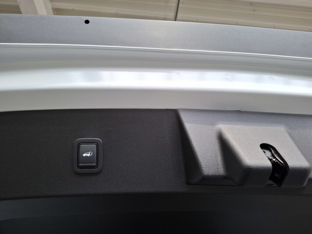 Renault R 4 Exposé-Bild 13