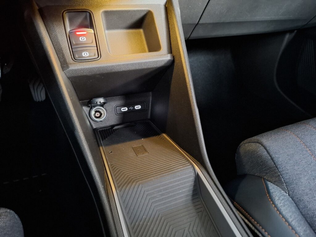 Renault R 4 Exposé-Bild 27