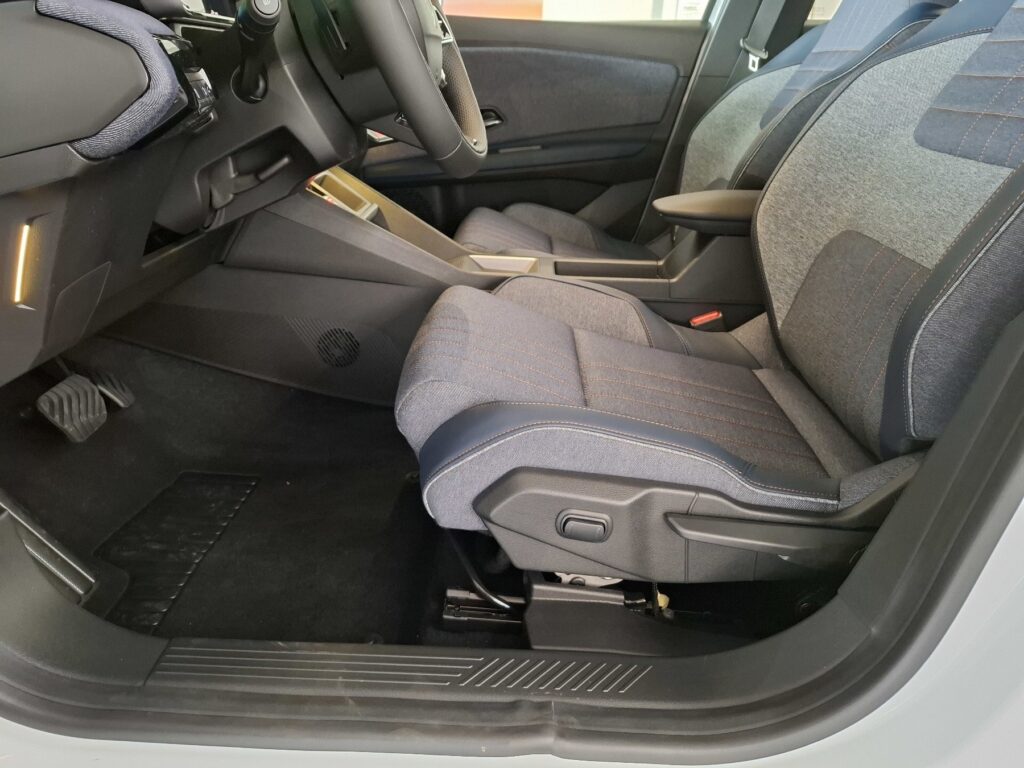 Renault R 4 Exposé-Bild 32