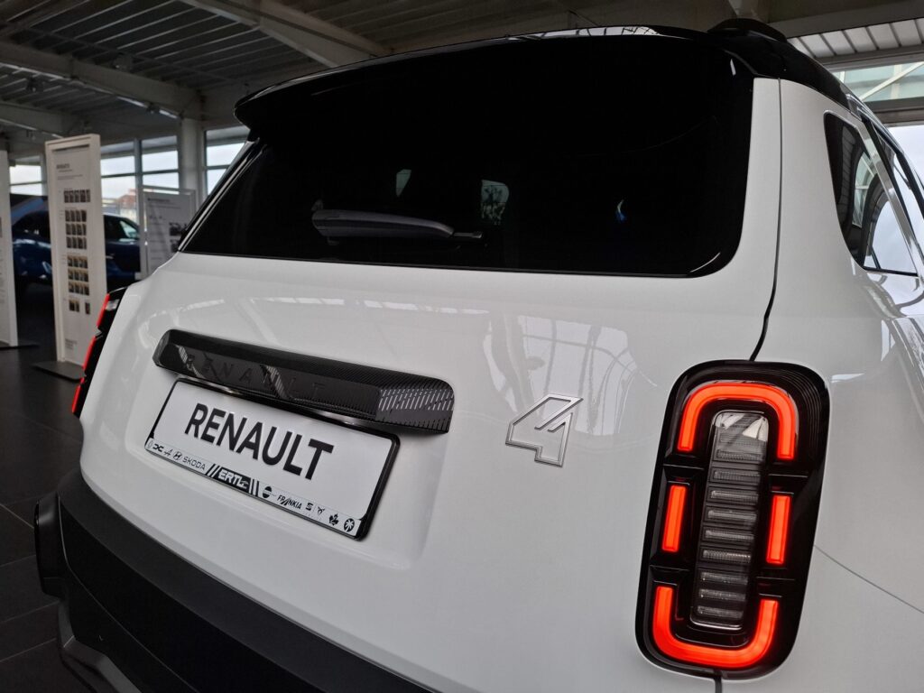 Renault R 4 Exposé-Bild 41