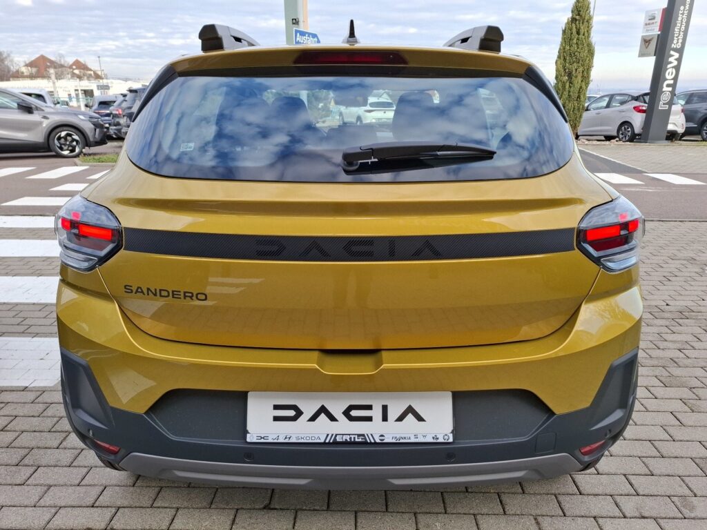 Dacia Sandero Exposé-Bild 8