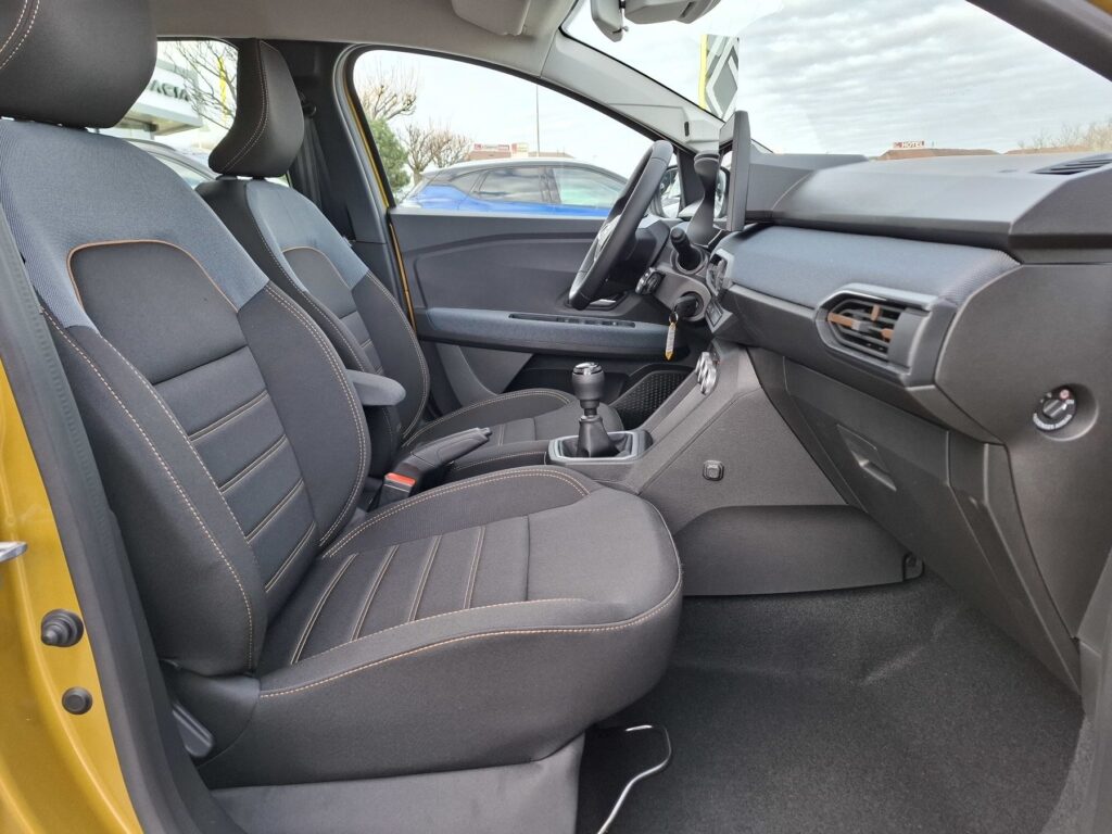 Dacia Sandero Exposé-Bild 12