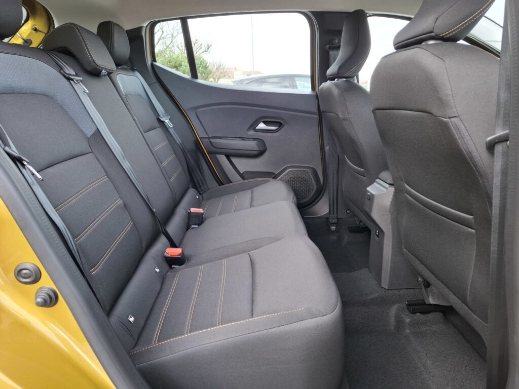 Dacia Sandero Exposé-Bild 13