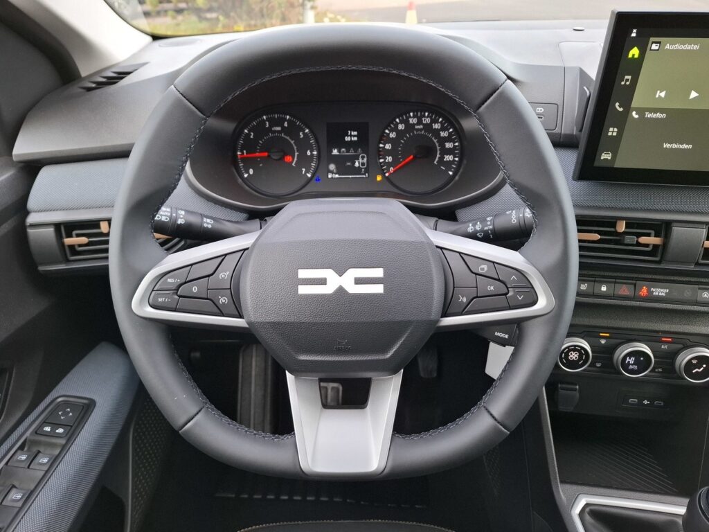 Dacia Sandero Exposé-Bild 18