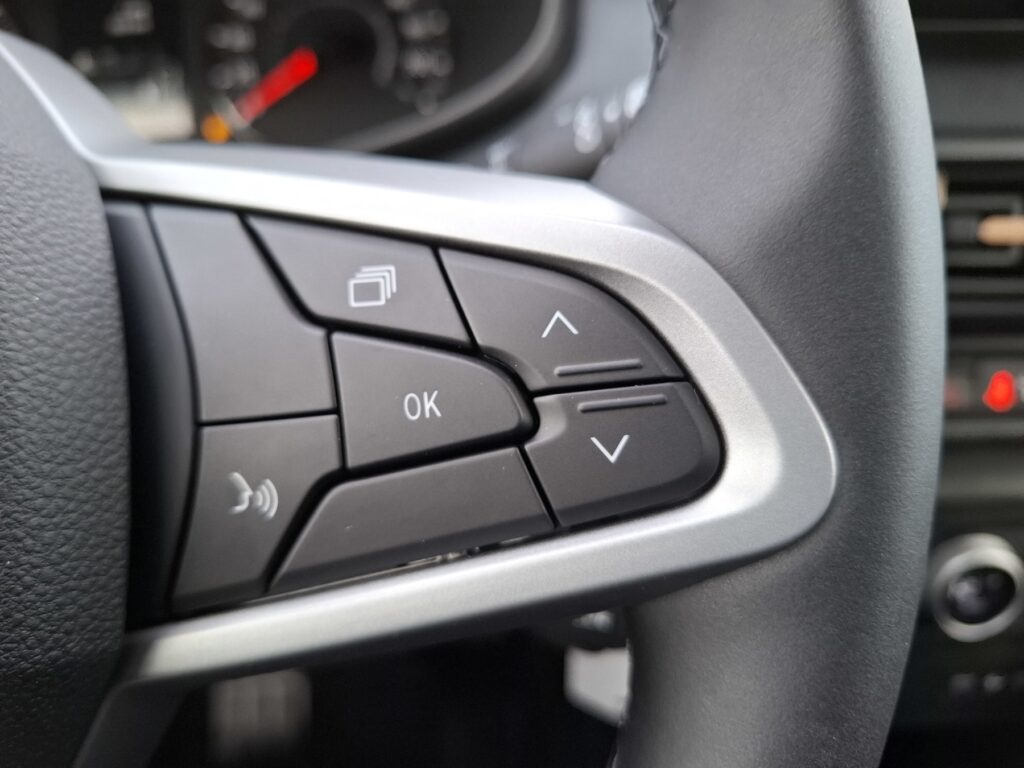 Dacia Sandero Exposé-Bild 20