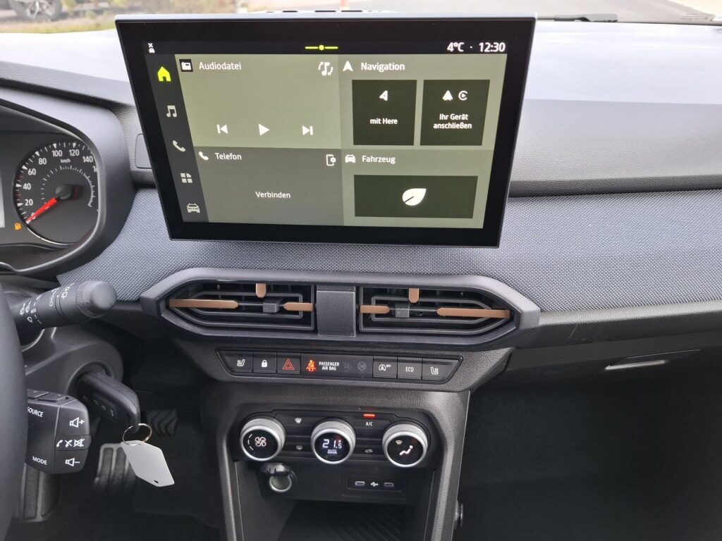 Dacia Sandero Exposé-Bild 22