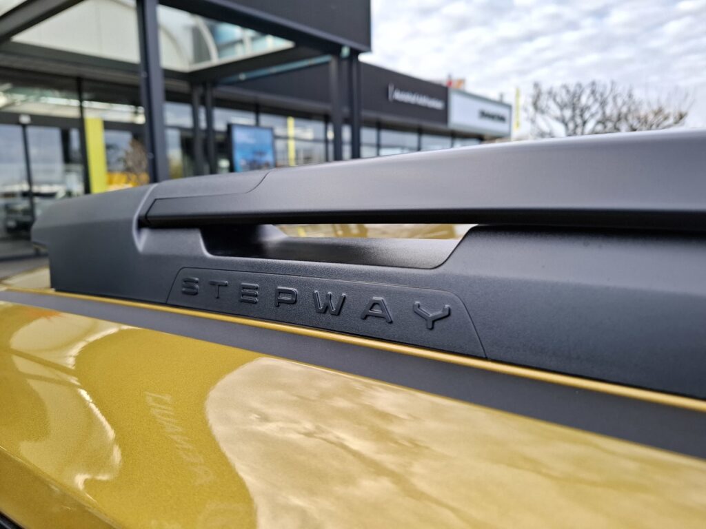 Dacia Sandero Exposé-Bild 38