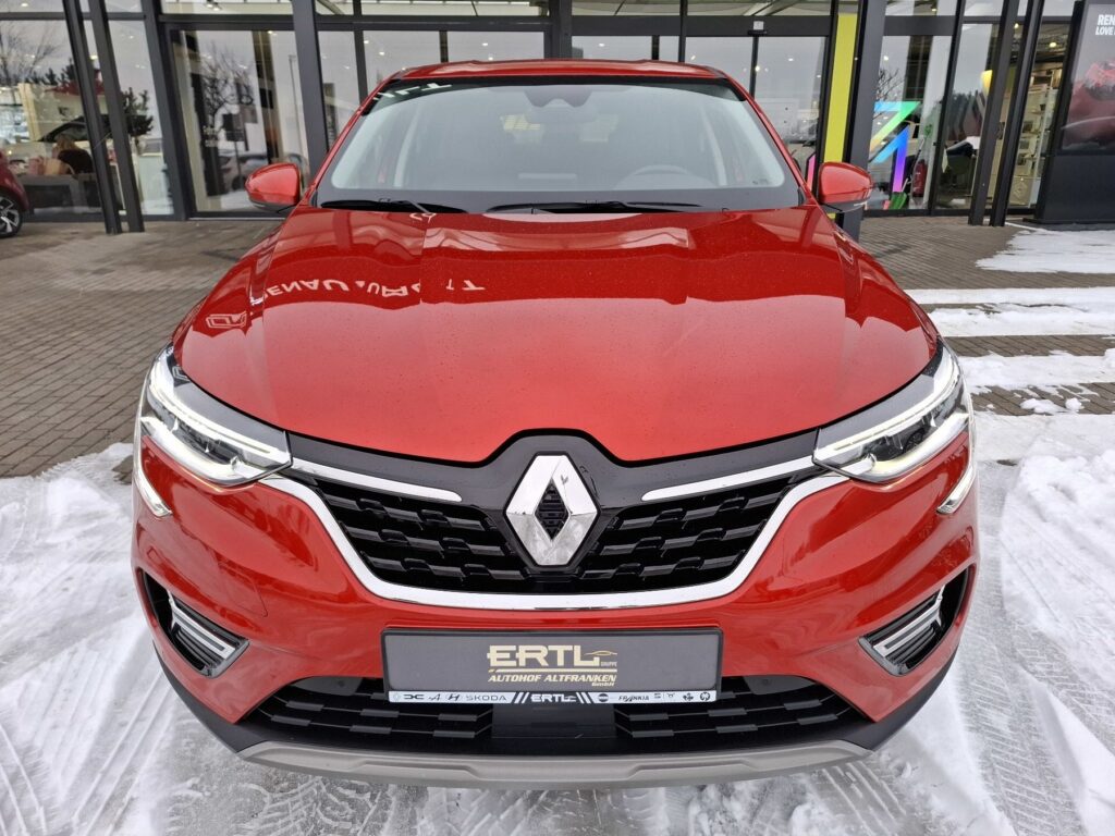 Renault Arkana Exposé-Bild 3