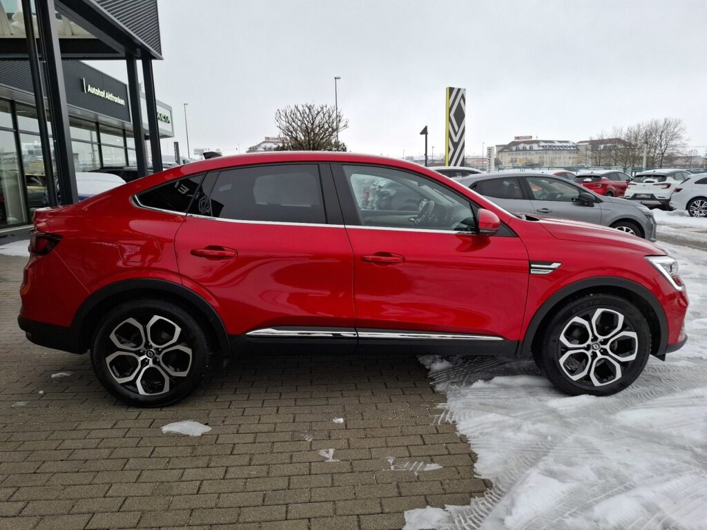 Renault Arkana Exposé-Bild 5