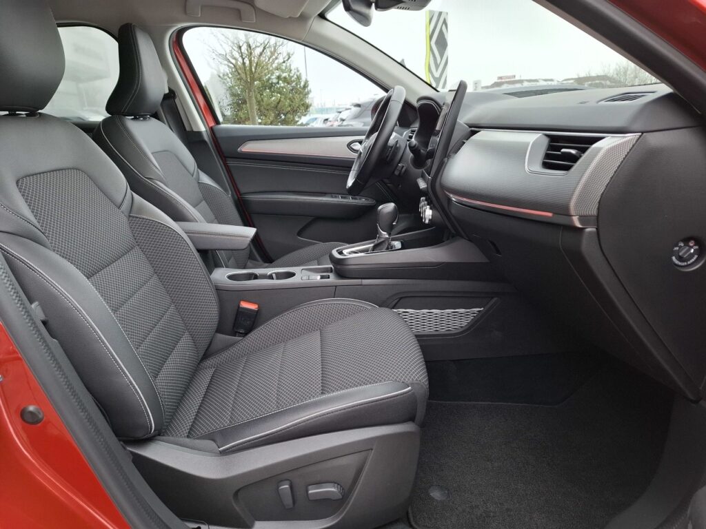 Renault Arkana Exposé-Bild 13