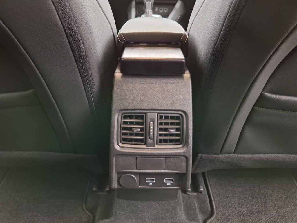 Renault Arkana Exposé-Bild 15